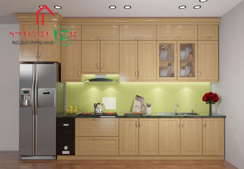 Phòng bếp sang trọng hơn với sự góp mặt của tủ bếp 2 tầng gỗ tự nhiên