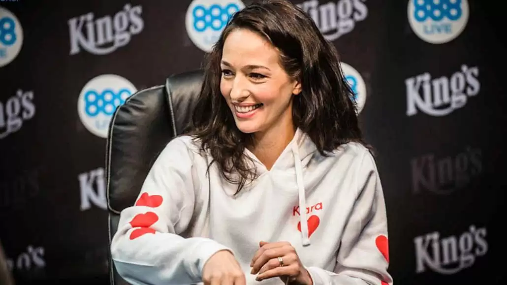 Hành trình Poker của Kara Scott: Sự trỗi dậy của một người nổi tiếng Poker