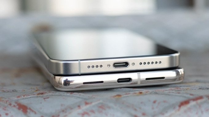 So sánh iPhone 15 Pro Max và Google Pixel 8 Pro: tỷ lệ cược cực kỳ sít sao!
