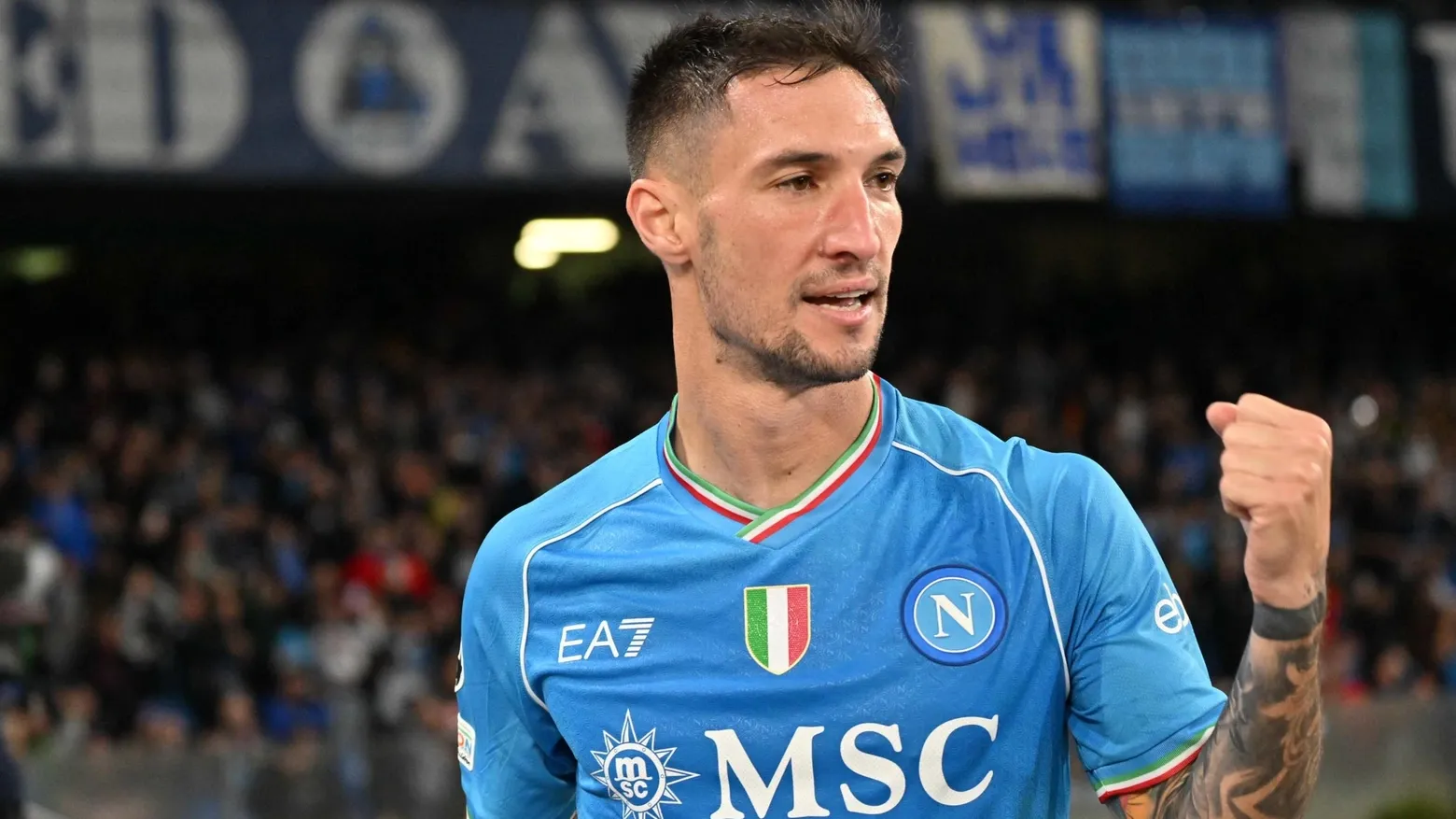 Matteo Politano Là Ai? Tiền Vệ Xuất Sắc Của CLB Napoli