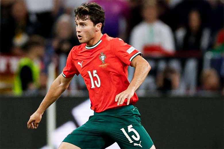 João Neves là ai? Tiểu sử, sự nghiệp và phong cách chơi đặc biệt
