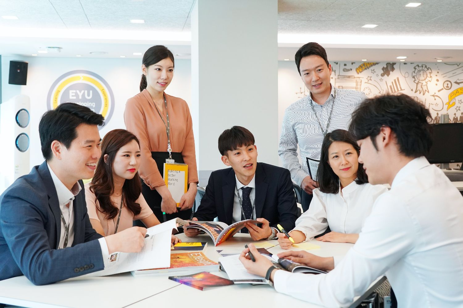 Tại sao nên học tiếng Hàn? Tốt nghiệp ngành này có thể làm gì? Có dễ xin việc không? - Báo điện tử Taebin